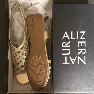 Naturalizer Women's Gold Sandals size 8